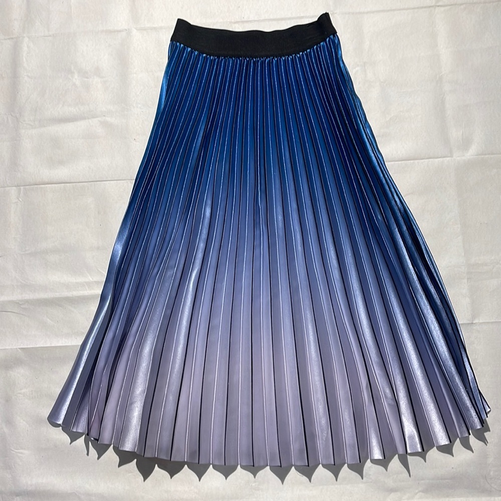 Womens Pleated Formal Skirt size M Stretchable Waist